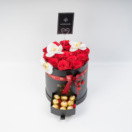 Jori box with chocolate - buy and send flowers in Amman,Jordan